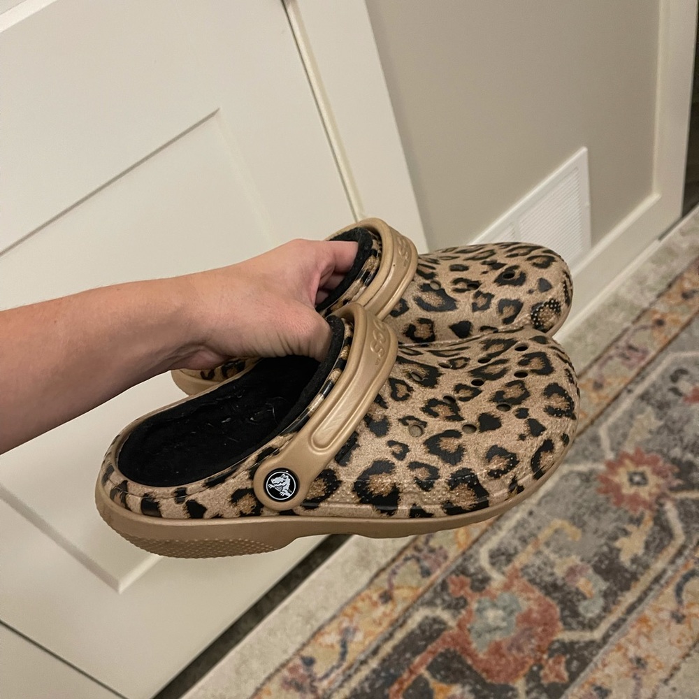 Cheetah print crocs lined with fur